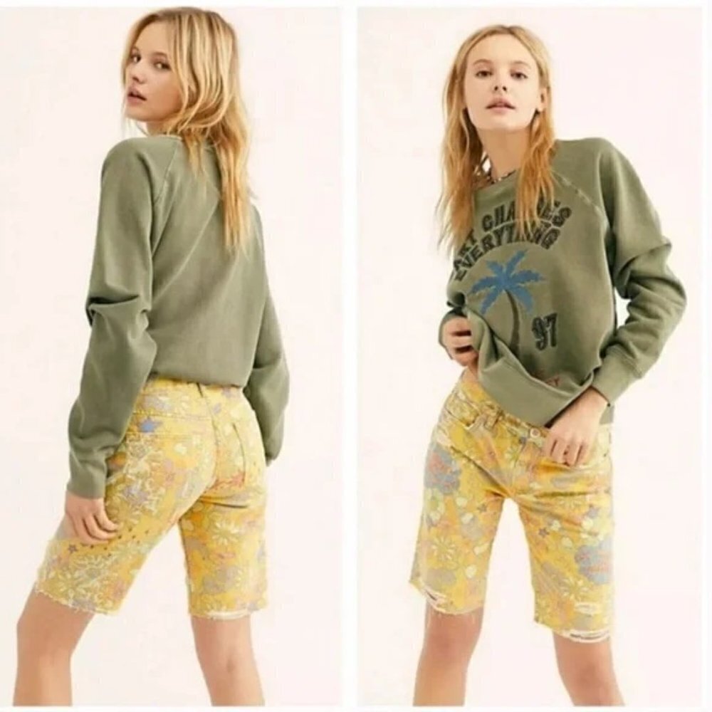 Free People Retro Print Cutoff Short Banana Combo